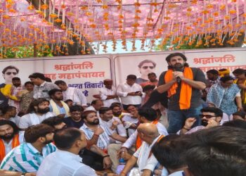 Prashant Kishor Visits Bilauti Mahapanchayat, Demands Action In Bharat Tiwari Encounter Case