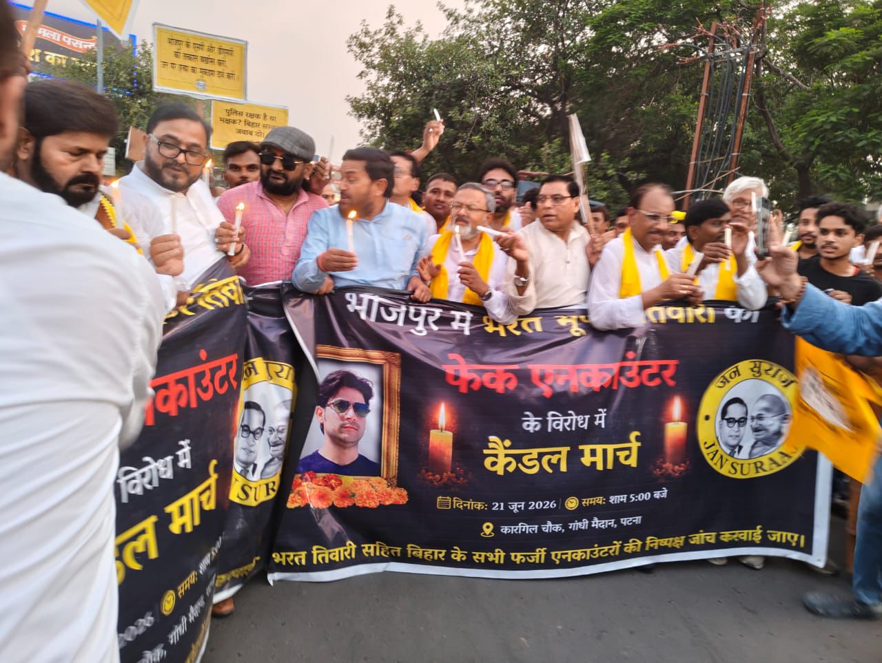 Jan Suraaj Holds Candlelight March Over Bharat Tiwari Encounter; Judicial Probe And Supreme Court Plea Intensify Scrutiny