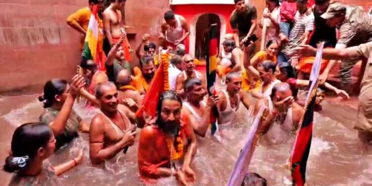 Rajgir Malmas Mela Draws Around Eight Lakh Devotees for Second Shahi Snan