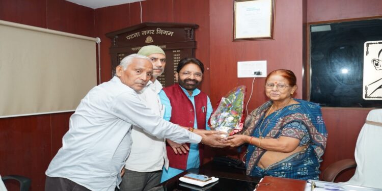 Patna Civic Workers Seek Job Security And Career Benefits, Mayor Assures Review Of Key Demands