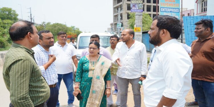 Patna Monsoon Readiness Drive Intensifies as Officials Inspect Drains, Roads and Water Supply Systems