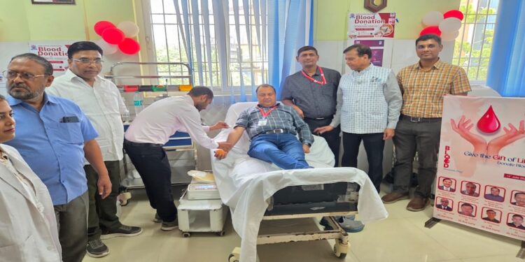 Surgeons Donate Blood At IGIMS As Part Of Nationwide Surgeons' Week Campaign