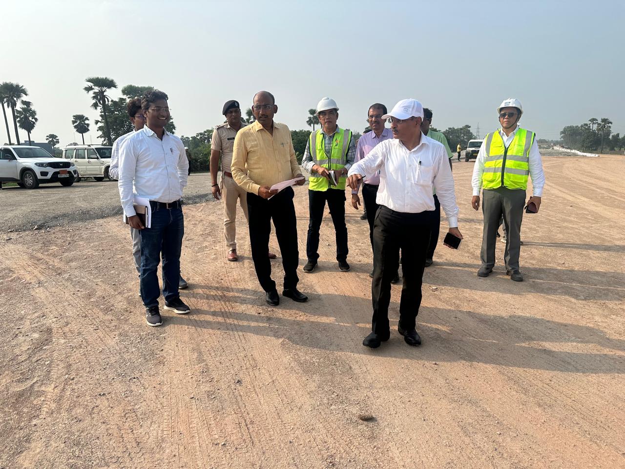 Kacchi Dargah-Bidupur Ganga Bridge To Be Completed By First Week Of July, Secretary Reviews Progress