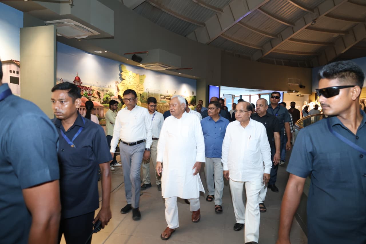 Nitish Kumar Visits Bapu Tower In Patna, Reviews Visitor Facilities And Gandhi Exhibits