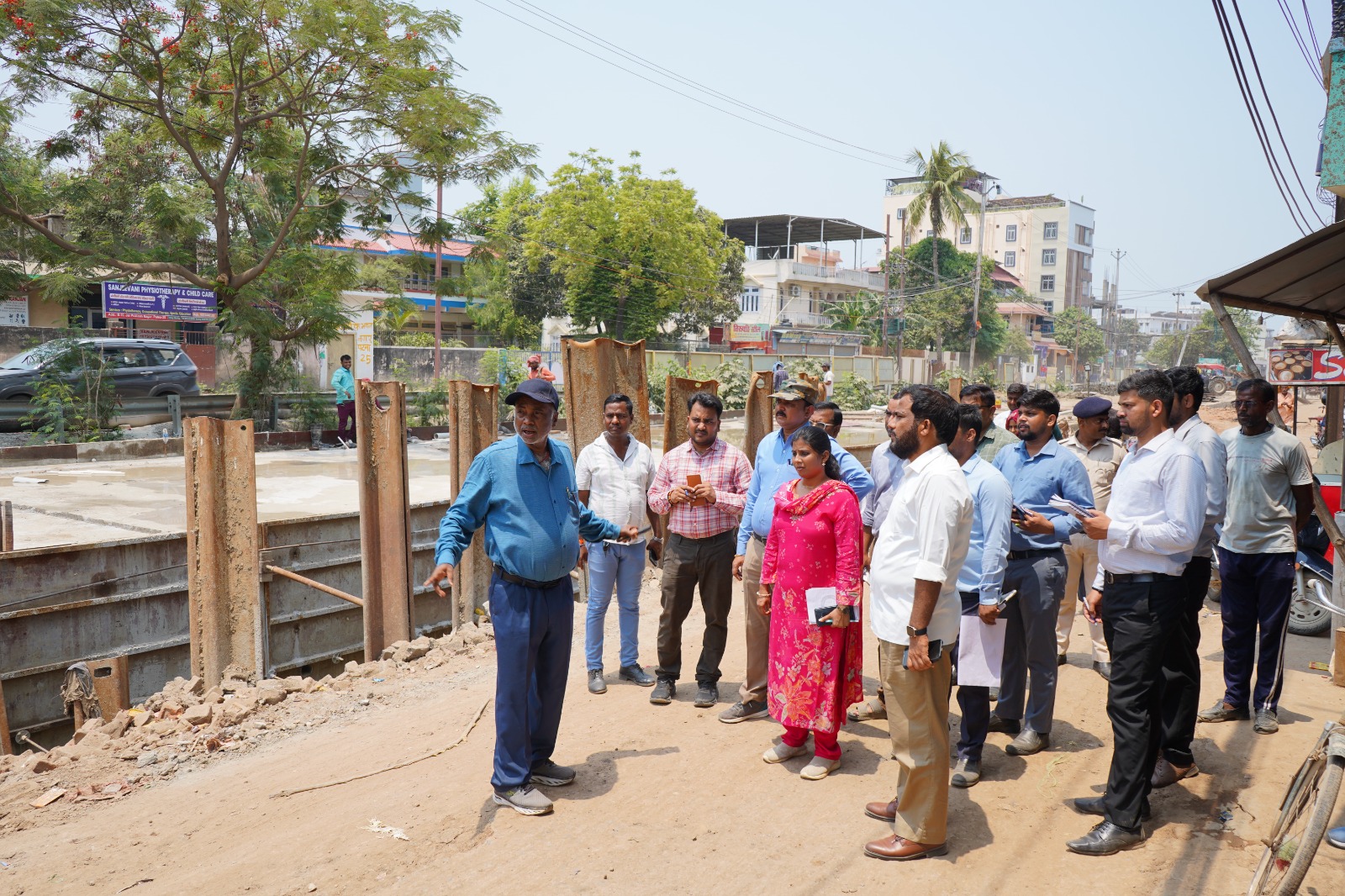 Patna Municipal Commissioner Halts Rajiv Nagar Drain Construction Ahead Of Monsoon, Orders Urgent Repairs