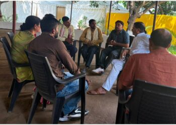 Bhojpur Encounter Case: Bharat Tiwari’s Family Meets Prashant Kishor, Seeks Justice
