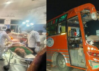 Three Andhra Pradesh tourists killed, over 22 injured as bus crashes into parked truck in Aurangabad