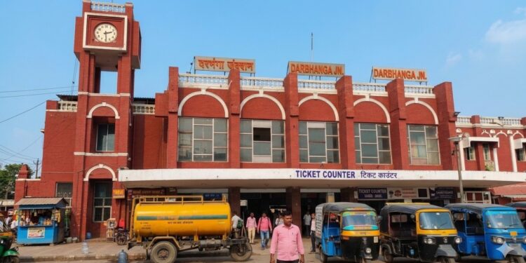 Darbhanga Junction May Get Bigger Waiting Halls, New Entry Gates as Railways Review 1.33 Lakh Daily Footfall