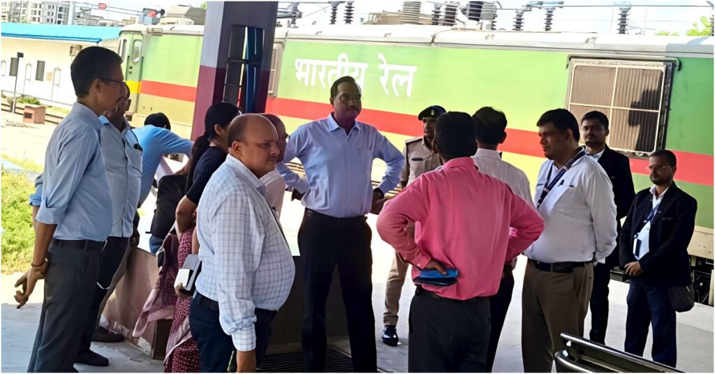 Bihar Government Reviews Somnath Yatra Preparations at Patliputra Railway Station