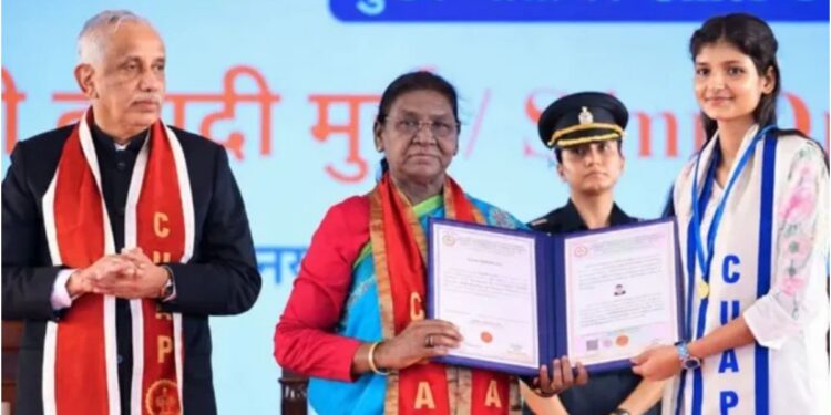 Patna Software Engineer Amrita Singh Receives President’s Gold Medal After Topping Central University