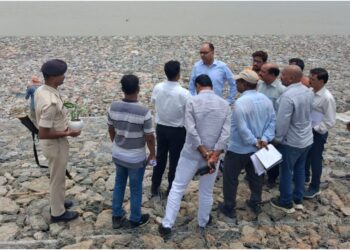 Water Resources Secretary Inspects Flood Protection Works in Saran and Vaishali, Sets Deadlines for Anti-Erosion Projects