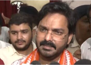 Pawan Singh Seeks Film City for Bihar After Taking Oath as MLC, Calls for Support to Young Artists