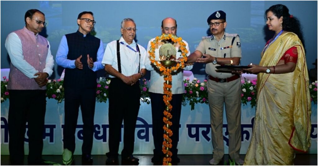 Bihar Governor Stresses Preparedness, Early Warning and Public Participation to Achieve 'Zero Casualty' Goal