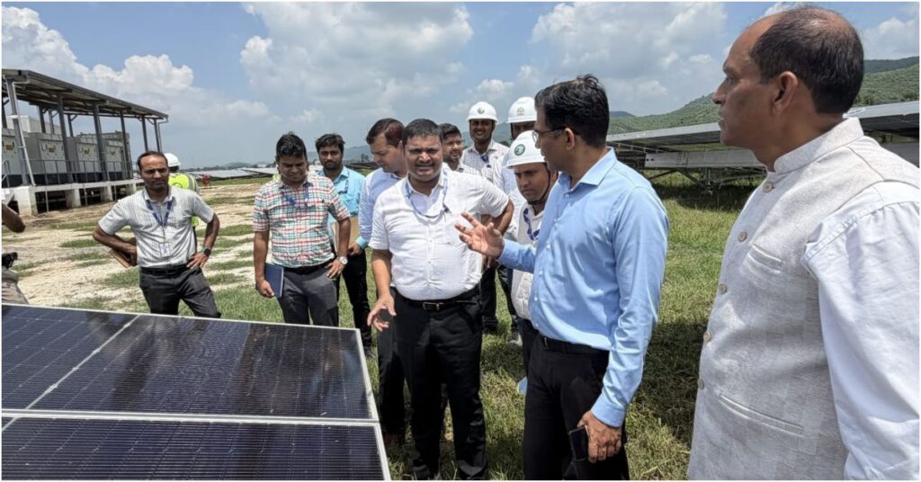 Energy Secretary Reviews Bihar's Largest Solar-Battery Project, Orders Faster Power Infrastructure Rollout