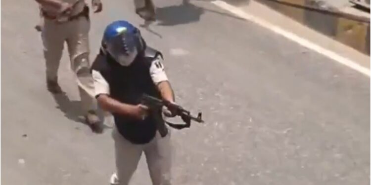 Bihar Police Officer Suspended For AK-47 Firing During July 25 Protest In Siwan, Action Ordered By Police Headquarters