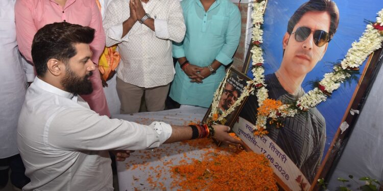 Chirag Paswan Visits Bharat Tiwari's Family, Demands Time-Bound Probe Into Bhojpur Encounter