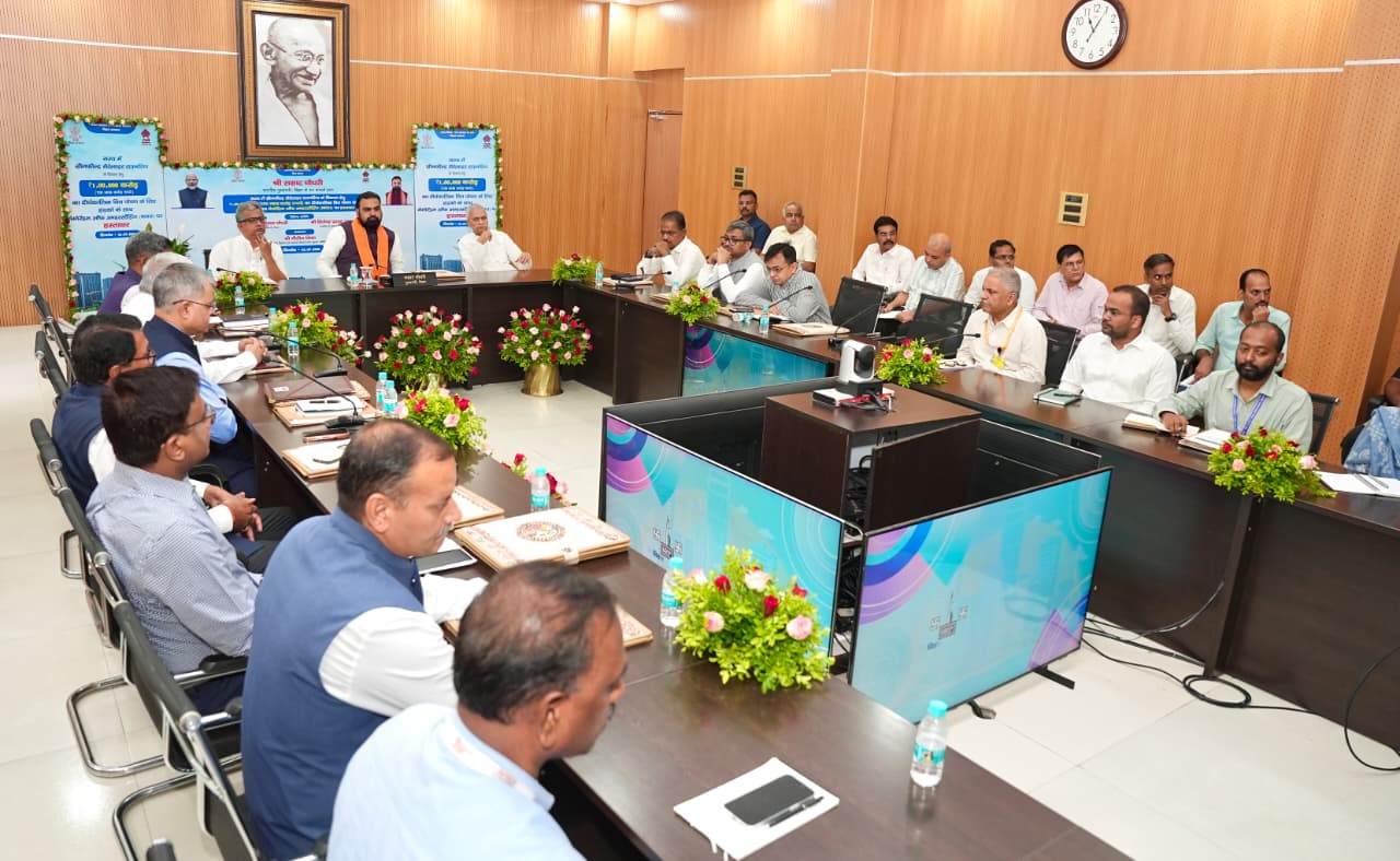 Bihar Govt Signs Rs 1 Lakh Crore MoU With HUDCO To Develop 12 Greenfield Satellite Townships