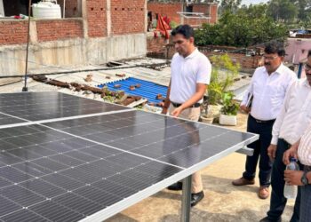 Bihar Government Energy Secretary Reviews Rooftop Solar Panel Rollout Under PM-Surya Ghar Scheme