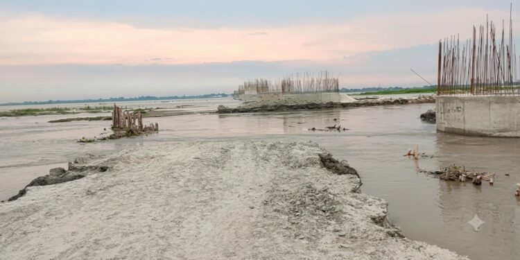 Rising Kosi River Puts Brakes On Saharsa’s Rs. 414 Crore Mega Bridge Project