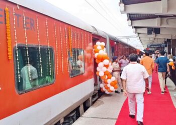 From Patna to Somnath: Bihar Flags Off Special Pilgrimage Train With 1,100 Devotees