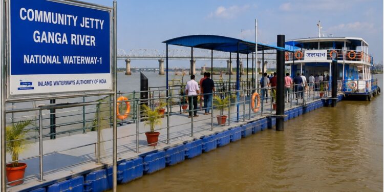 Bihar Expands Inland Water Transport Network With 16 New Community Jetties Along Ganga, Two More Proposed On Gandak
