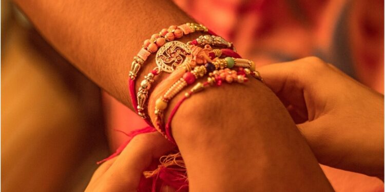 Raksha Bandhan 2026: No Bhadra Or Eclipse-Related Sutak; Auspicious Rakhi Timings Announced