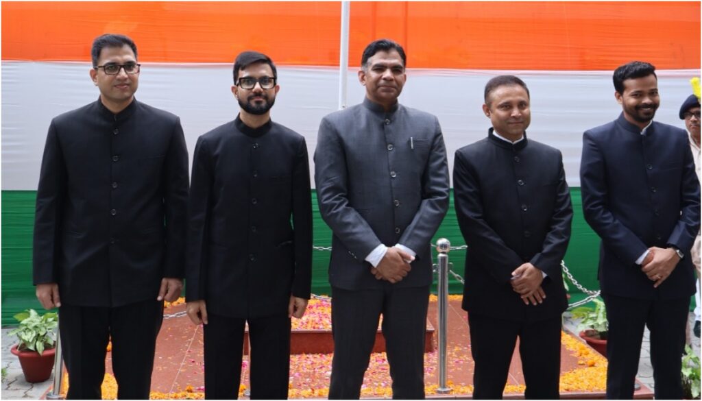Bihar Energy Secretary Ajay Yadav Hoists Tricolour At Vidyut Bhawan On Independence Day