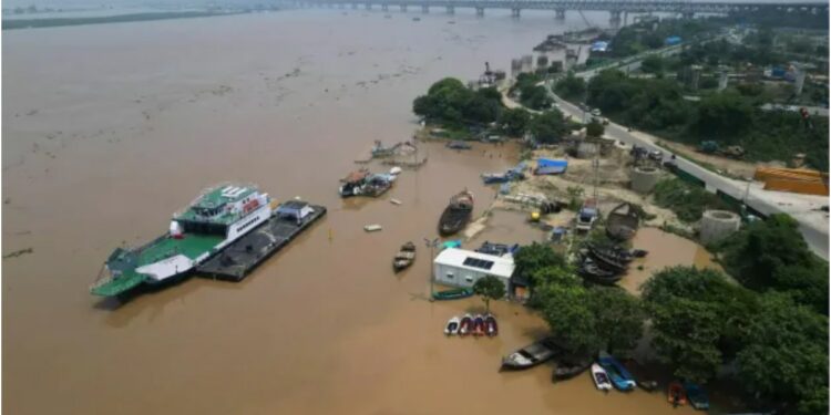 Ganga Water Level Rises 94 Cm Above Danger Mark At Patna’s Gandhi Ghat; CWC Forecasts Further Rise At Digha And Hathidah