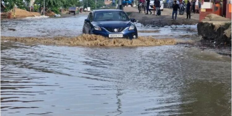 Ganga Swells In Patna; 3 Feet Of Water On Mahavir Ghat Road, Traffic Halted On Several Routes