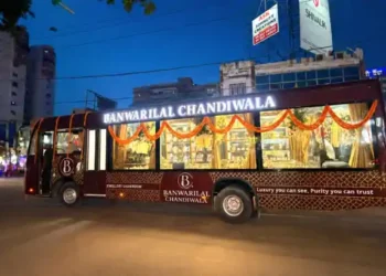 Banwarilal Chandiwala’s mobile silver jewellery showroom bus on the streets of Patna