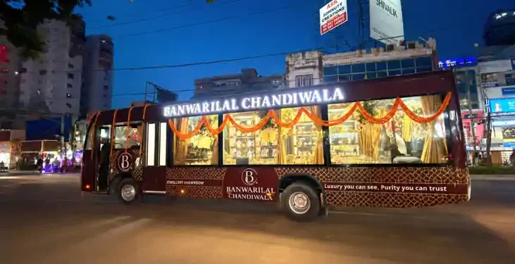 Banwarilal Chandiwala’s mobile silver jewellery showroom bus on the streets of Patna