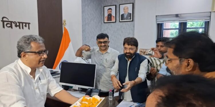 Bihar Sanitation Workers End Strike After Meeting With Urban Development Minister; Government Agrees To Key Demands