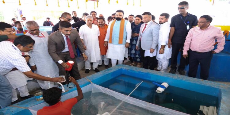 Bihar's First Fish Brood Bank Opens In Sitamarhi: Could It Boost Fish Production And Jobs?
