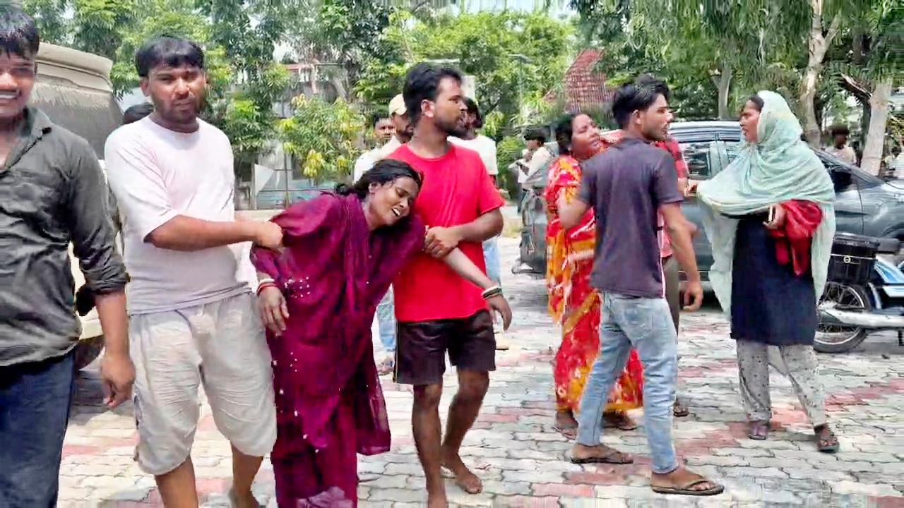 Four Labourers Die of Suspected Toxic Gas Exposure Inside Septic Tank in Gopalganj