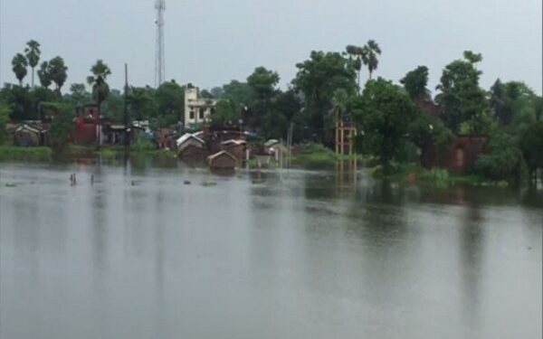 Bihar Flood Alert: Muzaffarpur’s Sahebganj Sees Gandak Water Reach Homes After Water Release From Valmikinagar