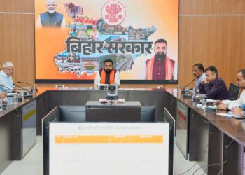 Patna Street Lights to Go Solar? CM Samrat Choudhary Orders Citywide Overhaul