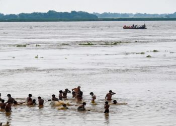 Patna’s Marine Drive Vendors Plan Return to JP Ganga Path as Rising Ganga Water Threatens Livelihoods