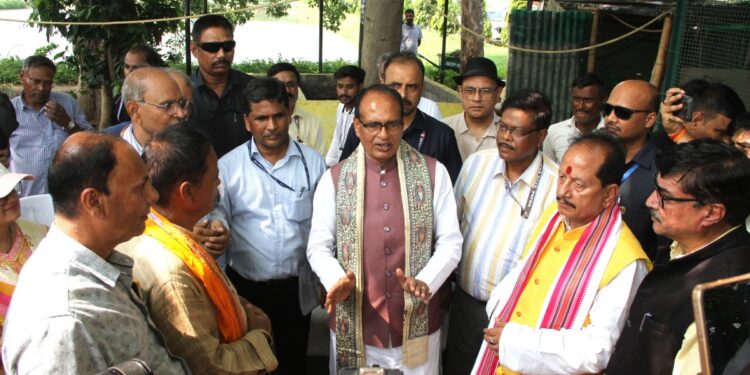 Shivraj Singh Chouhan Visits Patna's ICAR Centre, Calls For Wider Adoption Of Integrated Farming