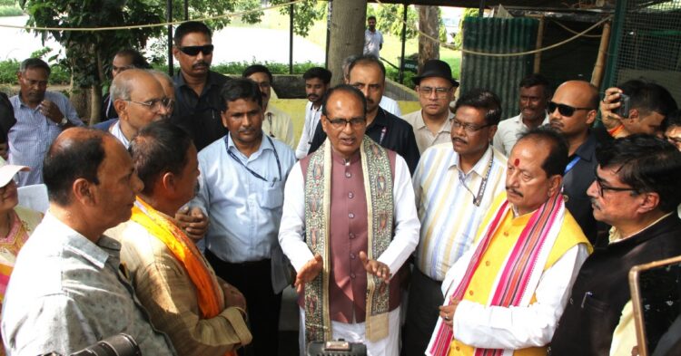 Shivraj Singh Chouhan Visits Patna's ICAR Centre, Calls For Wider Adoption Of Integrated Farming