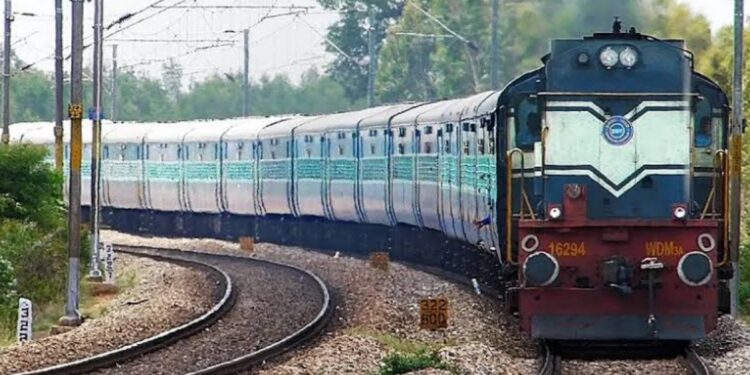 Darbhanga-Delhi-Amritsar Rail Passengers Alert: 13 Trains to Run on Diverted Routes, 3 Cancelled