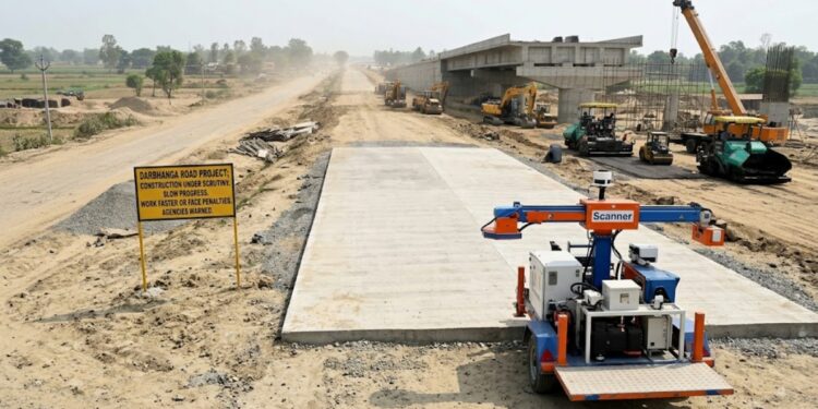Darbhanga Road Projects Under Scanner: Minister Orders Faster Work, Warns Negligent Agencies of Debarment