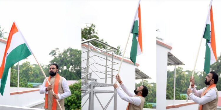 Har Ghar Tiranga: Samrat Choudhary Hoists Tricolour, Urges Bihar to Join Independence Day Campaign