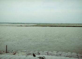 Ganga Water Level Rises in Patna: Roads at Mahavir Ghat Submerged, SDRF and NDRF on Alert