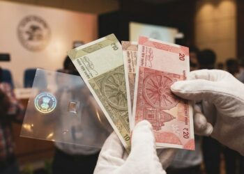 RBI to Launch Plastic Currency Notes in 2027; Pilot Rollout to Begin With Rs 10 and Rs 20