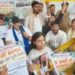 Students Storm Barricades in Patna During March to Gherao CM House Over TRE-4