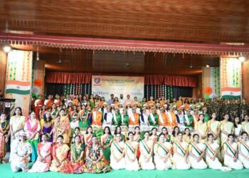 Patna Women’s College Echoes With Patriotic Melodies; Mixed Hostel, History and B.Com Teams Win