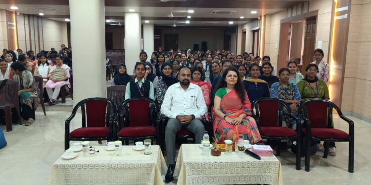 Lexicon Language Club Collaborating with Patna Women’s College, Hosts Interactive Workshop on Communication and Leadership Skills