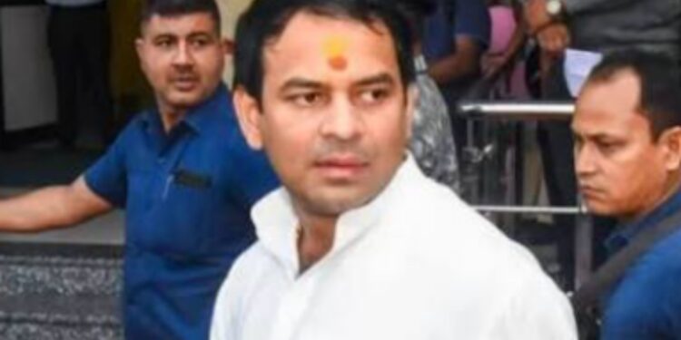 Tej Pratap Yadav Claims Conspiracy to Kill Him, Says Suspicious People Are Following His Car