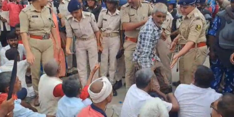 ‘We Will Go to Jail, But Not Give Up Our Land’: Farmers Step Up Protest Against Pataliputra Township