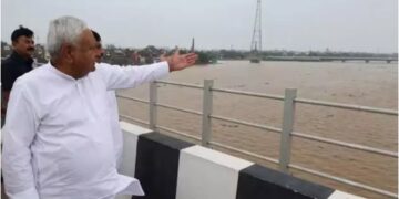 Nitish Kumar Visits Flood-Affected Areas In Patna, Seeks Update From Deputy CM